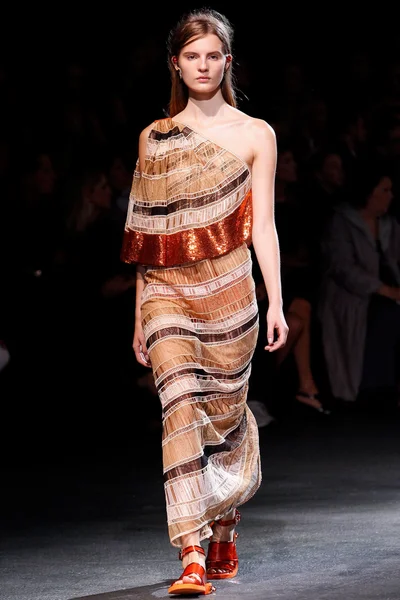 Look 39